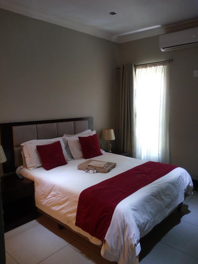 The Pillows Suite Pretoria Exterior photo