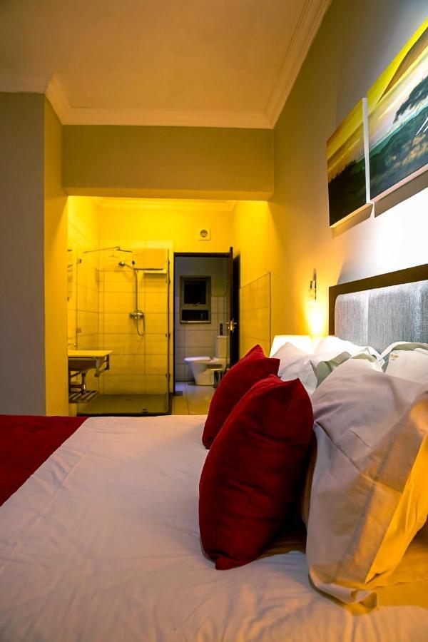 The Pillows Suite Pretoria Exterior photo